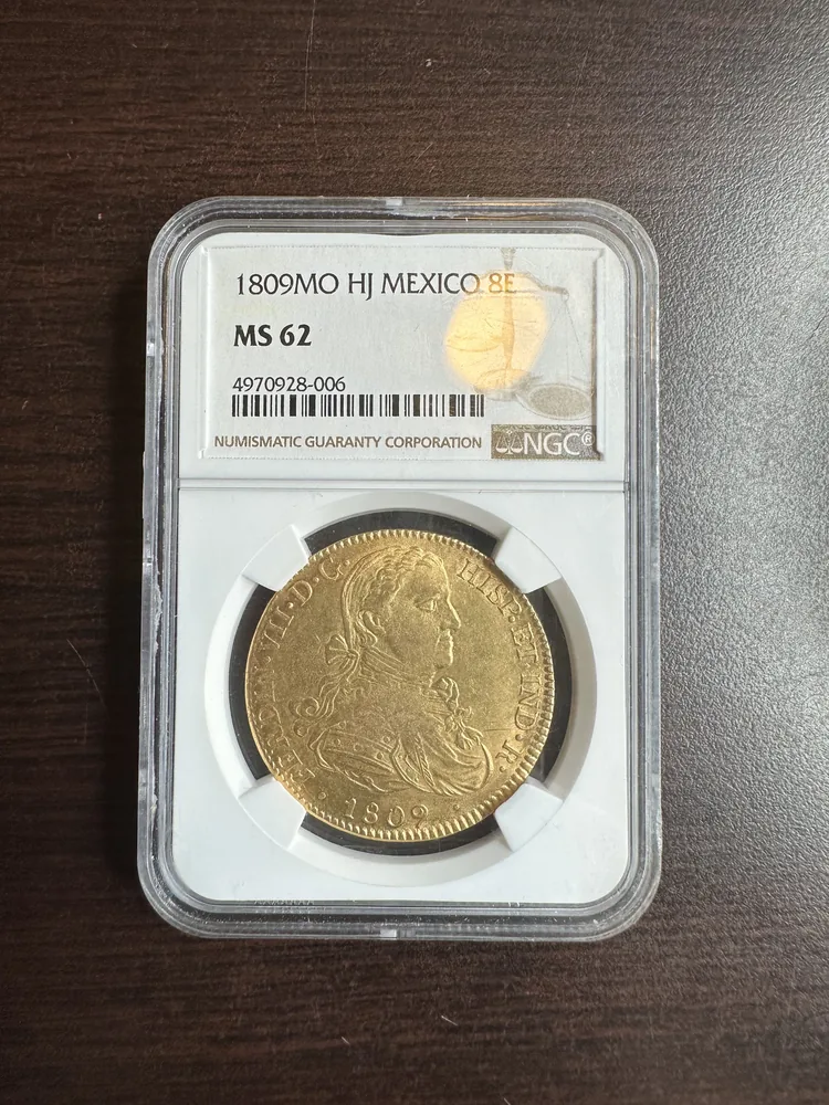 Actual submitted photograph 1 of 1809 MO HJ Mexico 8 Escudo, MS62
